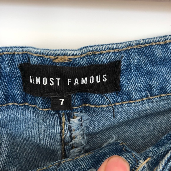 Almost Famous High Rise Shorts - Picture 3 of 4